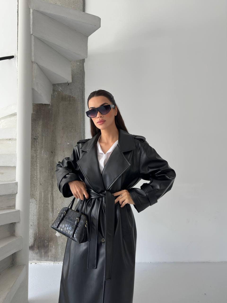 Trench noir long – Coupe moderne