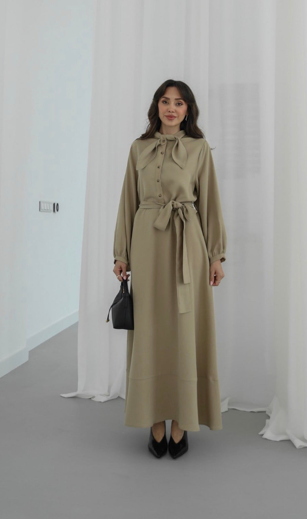 Robe longue avec ceinture