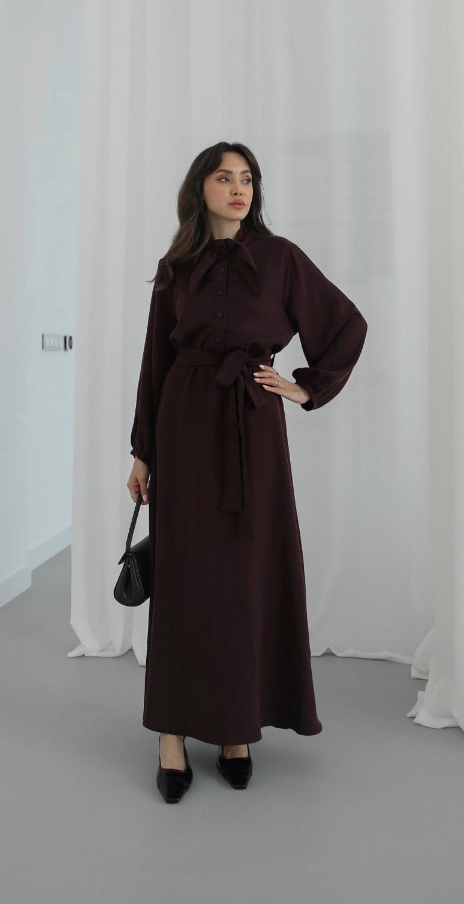 Robe longue avec ceinture