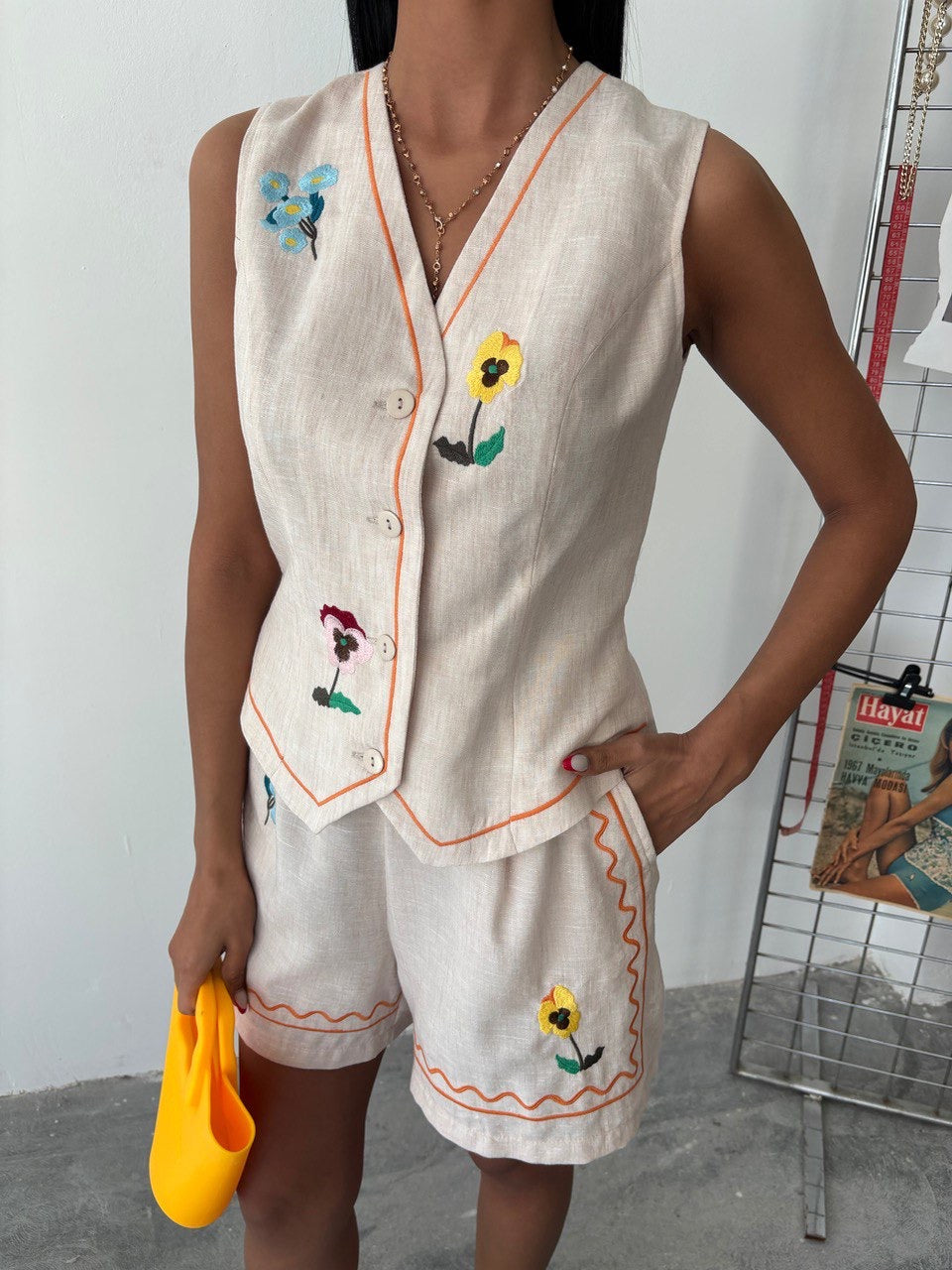 Ensemble été brodé beige (haut + short)