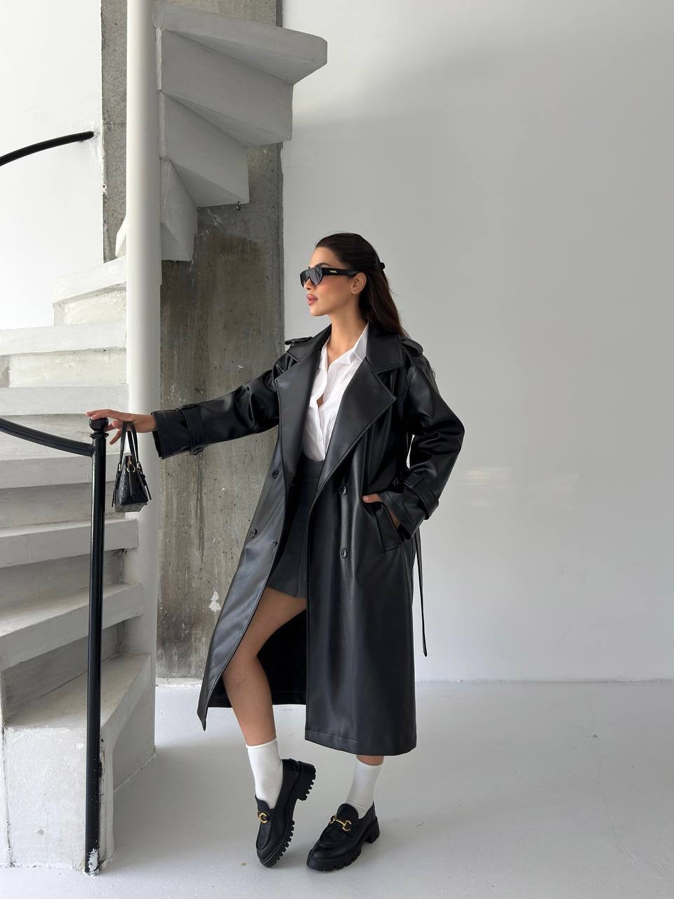 Trench noir long – Coupe moderne